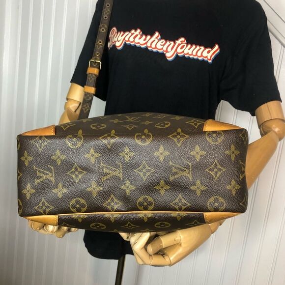 Authentic LOUIS VUITTON LV Danube GM Monogram Crossbody Shoulder Bag Dustbag 🔐 - Picture 7 of 17